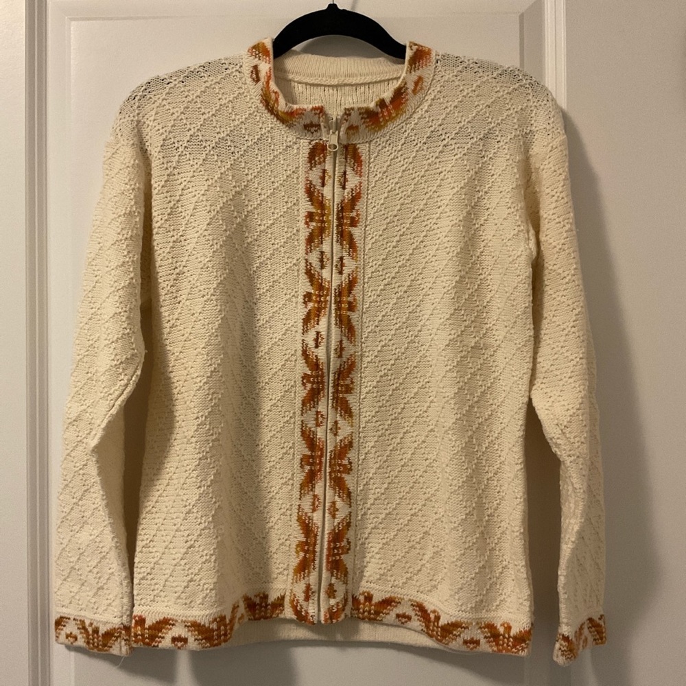 Cottage Core Style Sweater - Picture 2 of 6